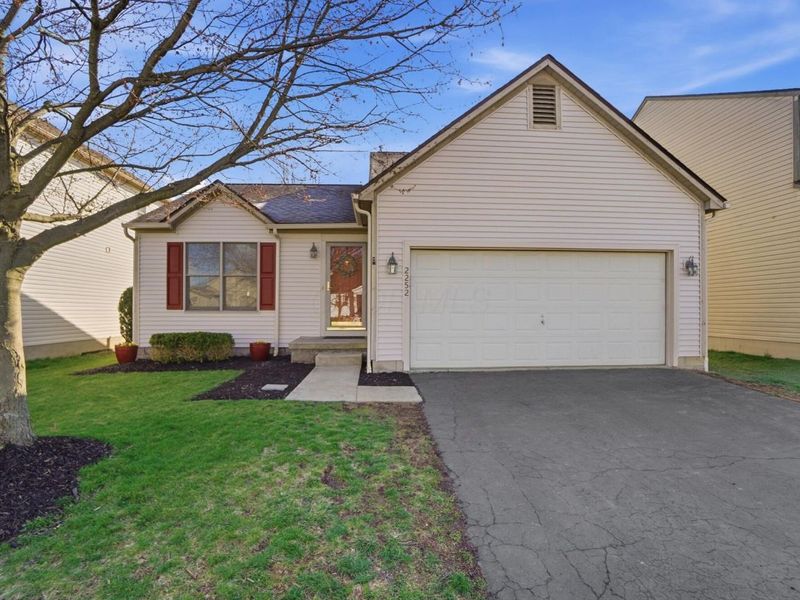 2252 Yagger Bay Drive, Hilliard, OH 43026 Photo 1