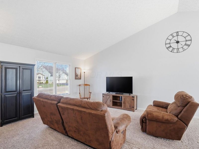 2252 Yagger Bay Drive, Hilliard, OH 43026 Photo 10