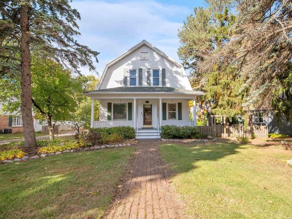 2534 S WEBSTER AVENUE, Green Bay, WI 54301