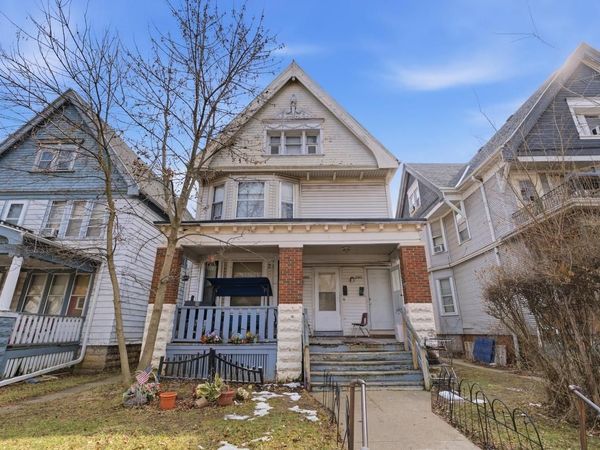 3903 W Walnut STREET, Unit 3905, Milwaukee, WI 53208