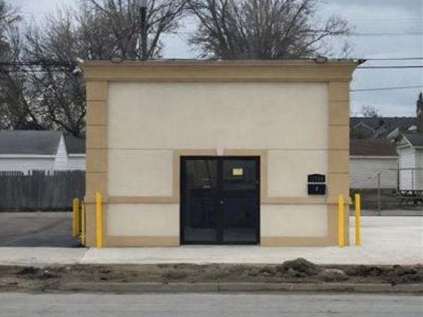 17744 E 9 Mile Road , Eastpointe, MI 48021