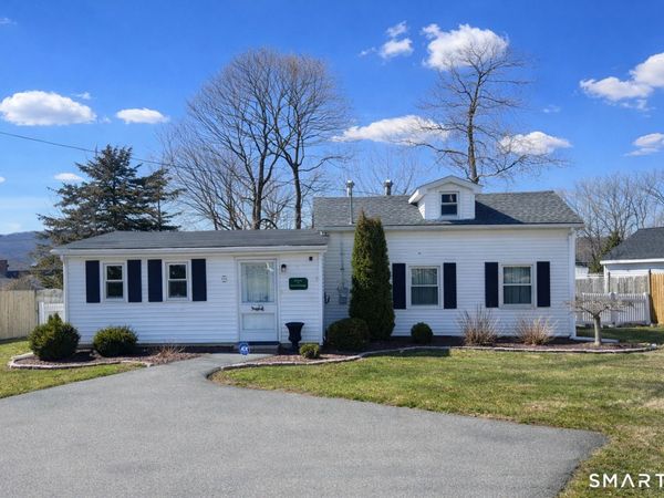 6 Lakeview, Middlefield, CT 06455