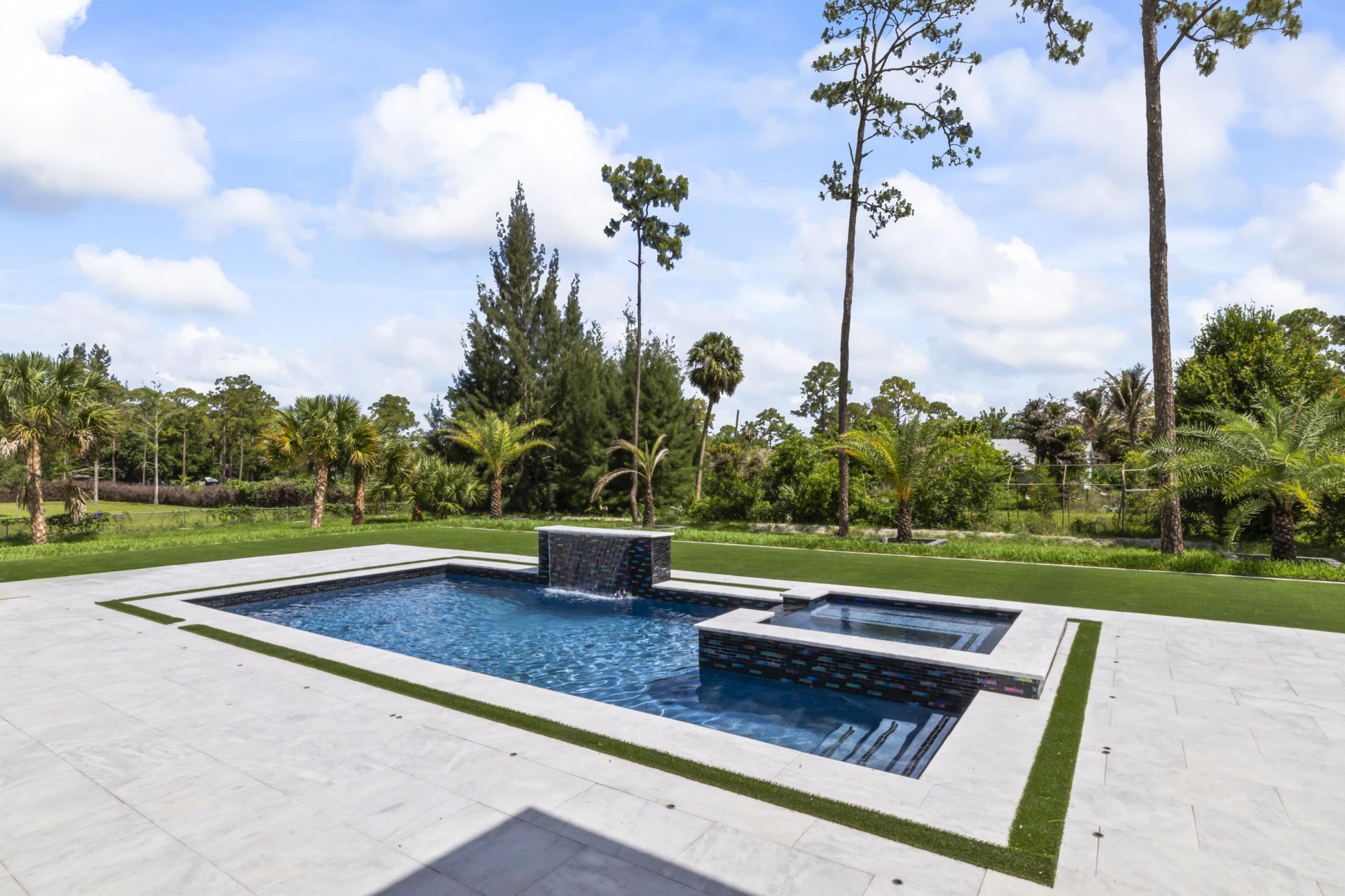 17107 W Sycamore Drive W, The Acreage, FL 33470 Photo