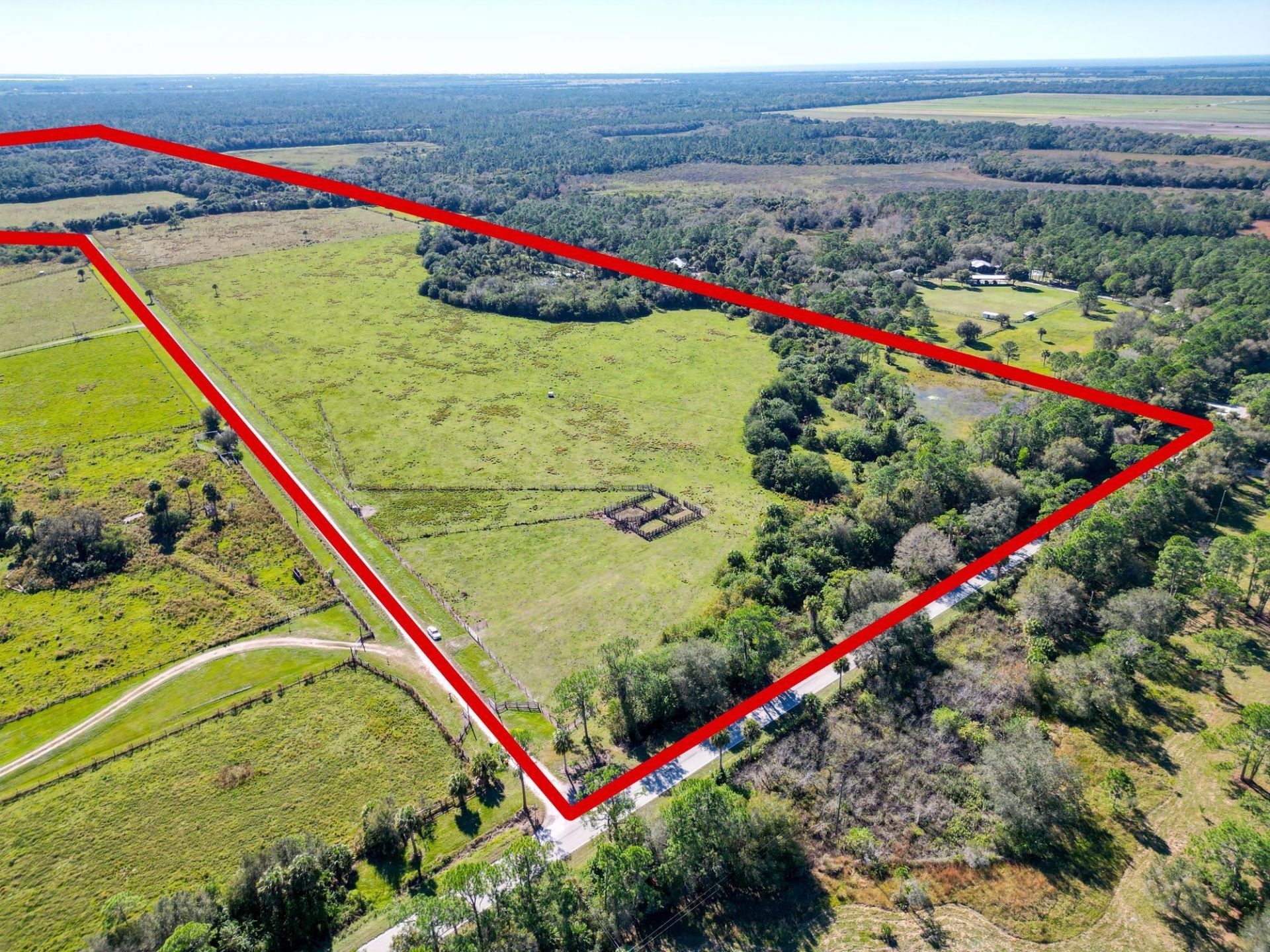 3702 SW Wild Turkey Lane, Okeechobee, FL 34974 Photo