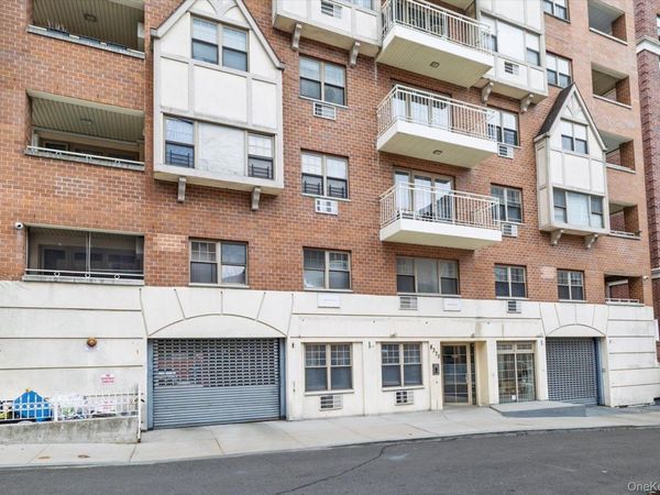 8375 117th Street , Unit 6F, Kew Gardens, NY 11418