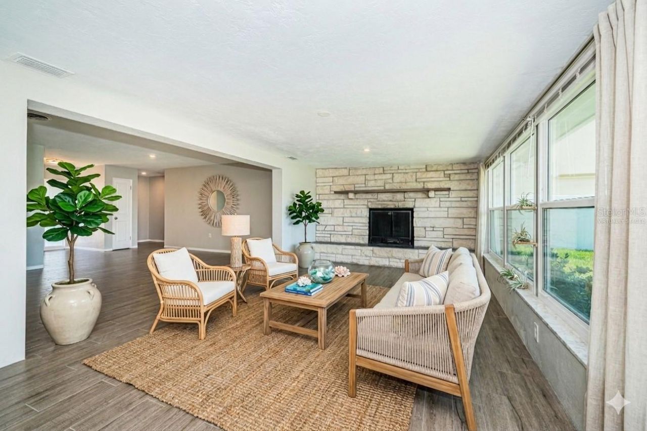 7927 11th Avenue S, Saint Petersburg, FL 33707 Photo