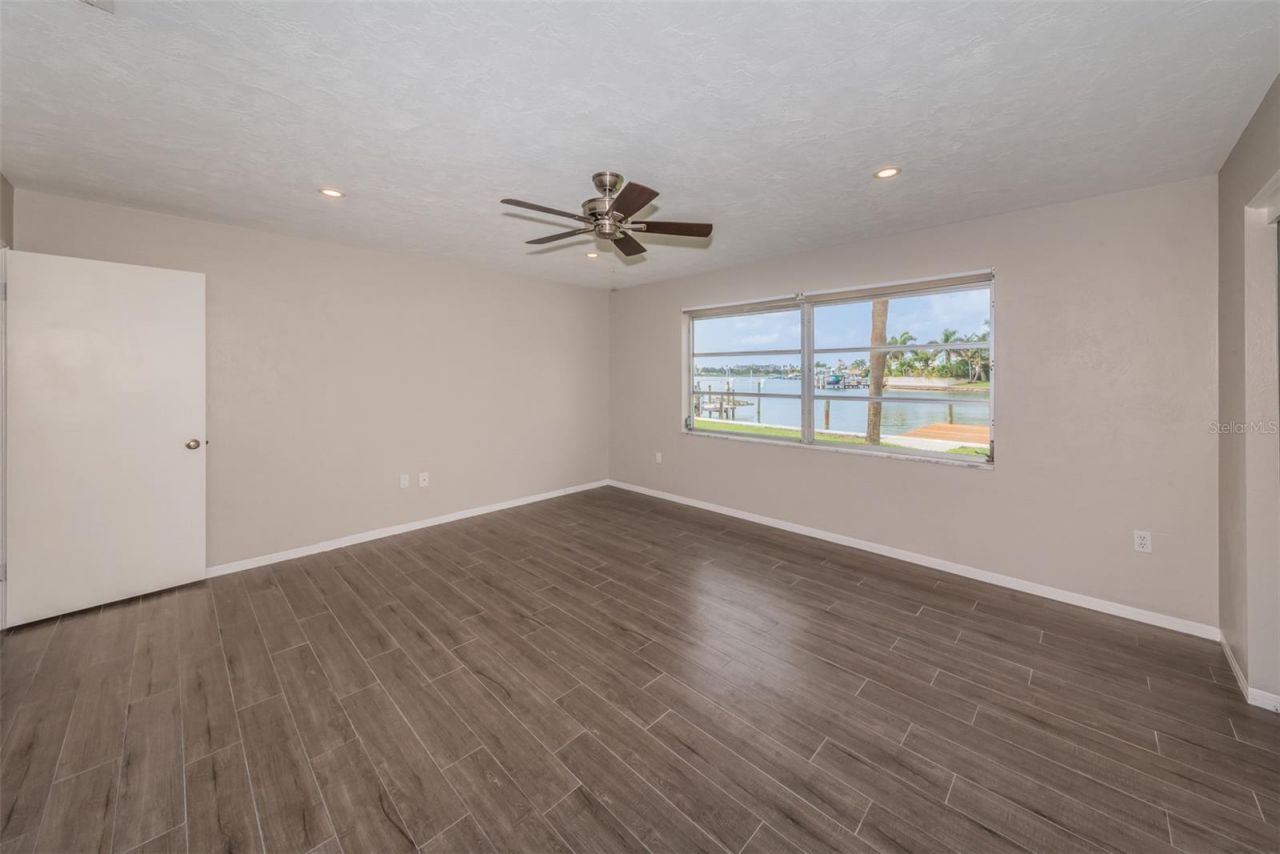 7927 11th Avenue S, Saint Petersburg, FL 33707 Photo