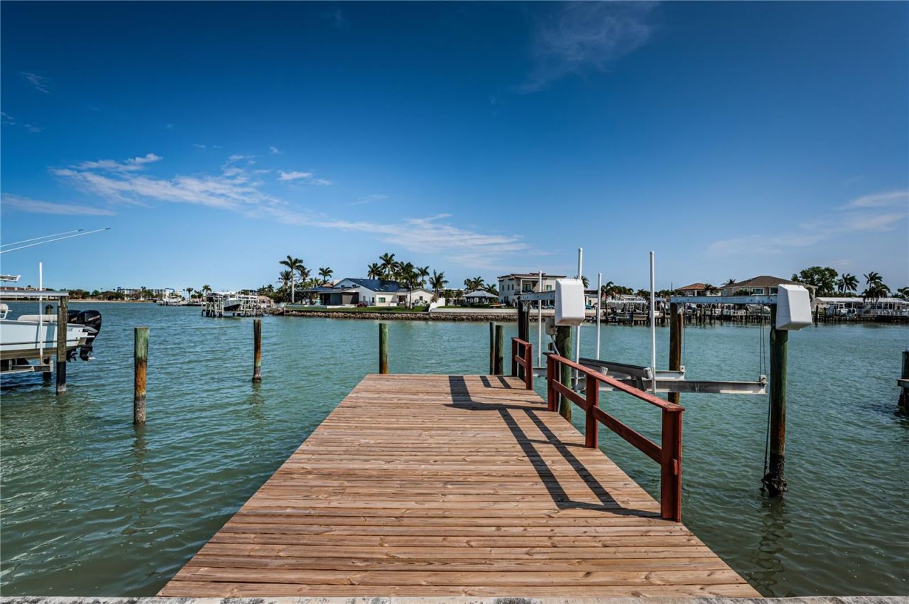 7927 11th Avenue S, Saint Petersburg, FL 33707 Photo