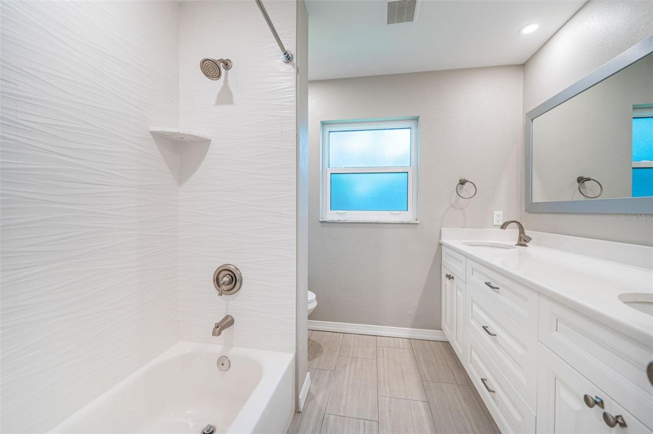 7927 11th Avenue S, Saint Petersburg, FL 33707 Photo