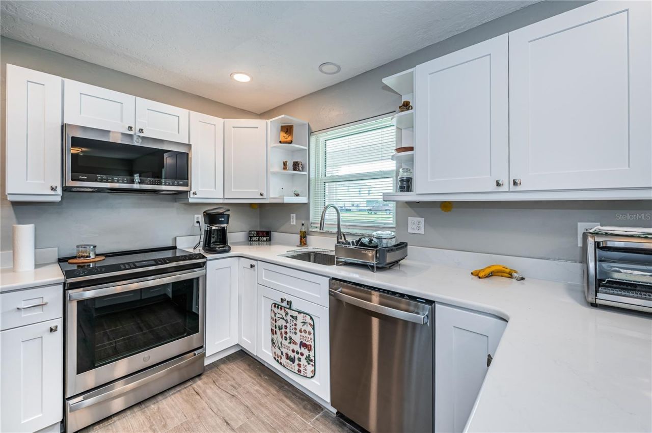 7927 11th Avenue S, Saint Petersburg, FL 33707 Photo