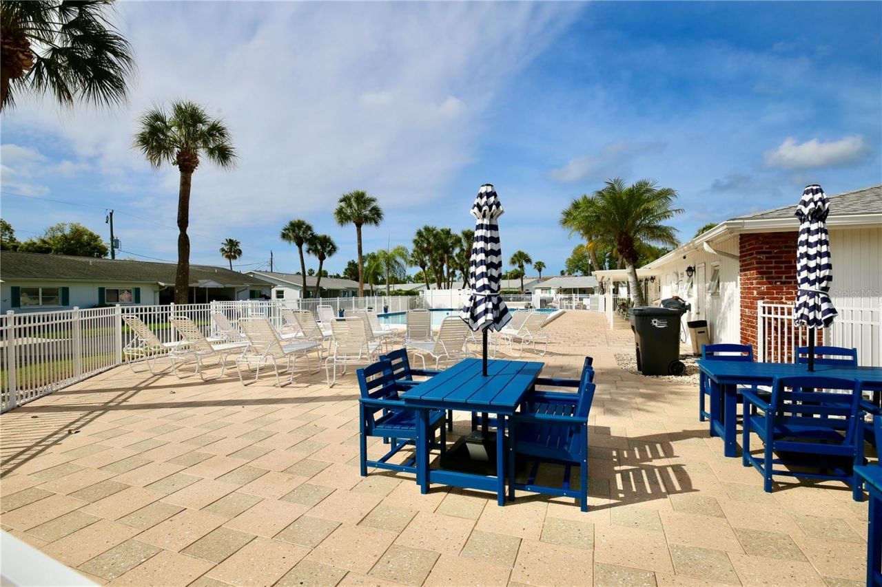2217 Hopkins Drive W, Bradenton, FL 34207 Photo