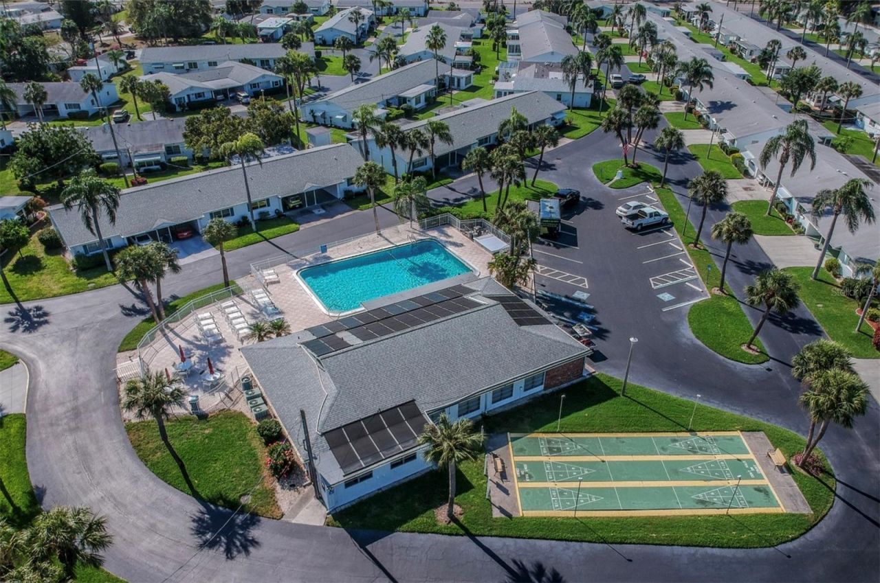 2217 Hopkins Drive W, Bradenton, FL 34207 Photo