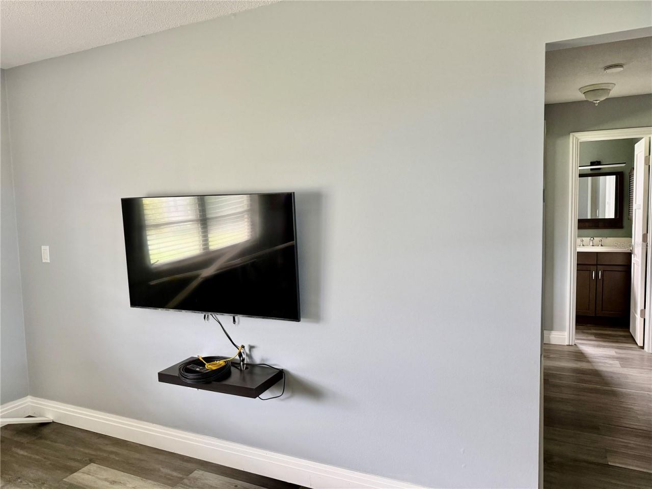 2217 Hopkins Drive W, Bradenton, FL 34207 Photo