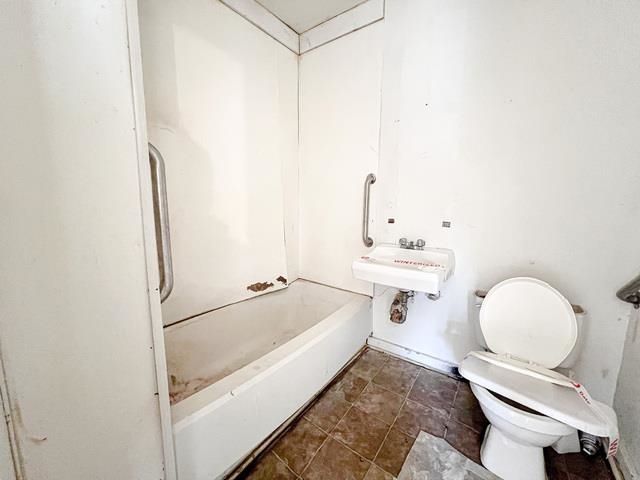 615 Palm St. Photo 21