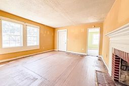 615 Palm St. photo 4