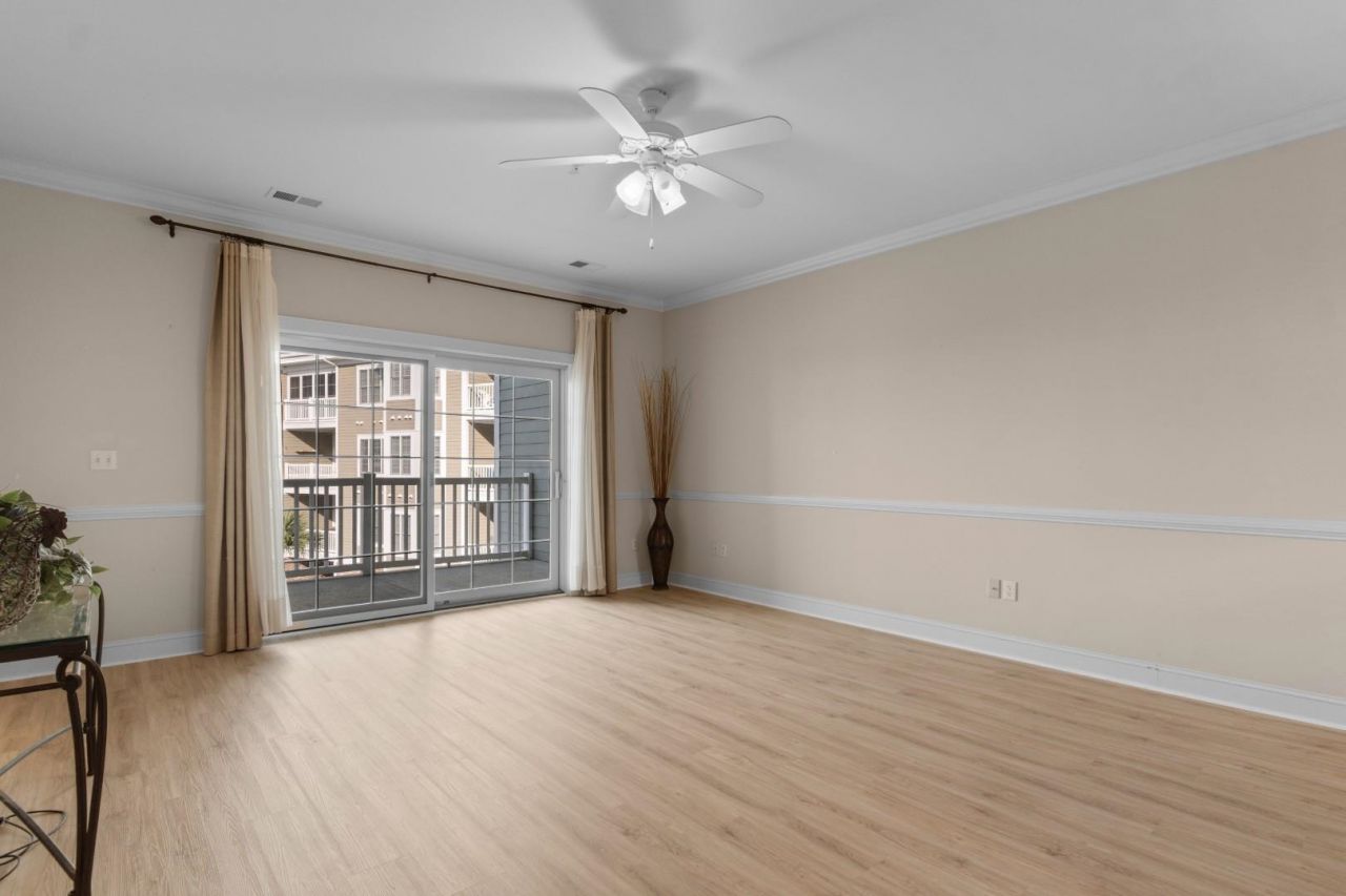 4895 Luster Leaf Circle  Photo 10