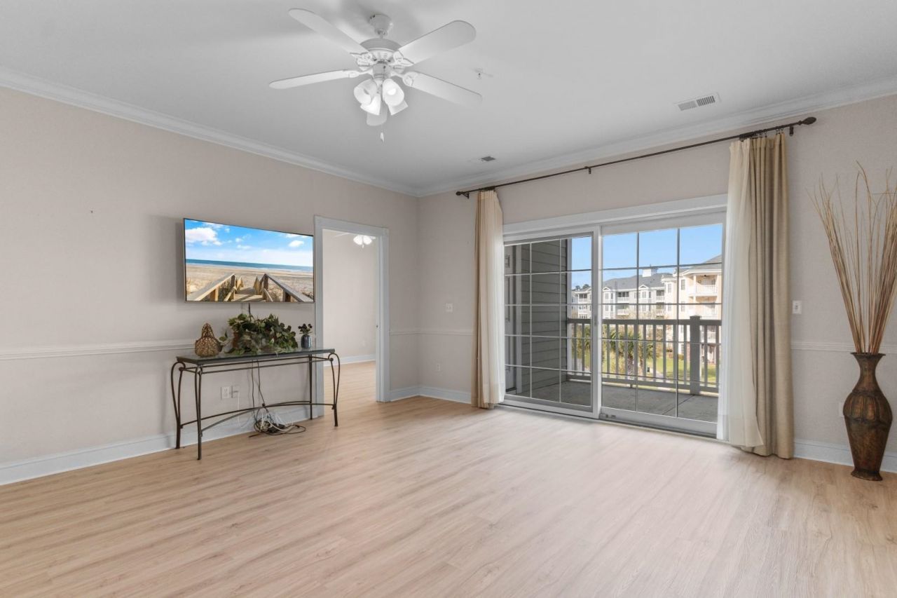 4895 Luster Leaf Circle  Photo 11