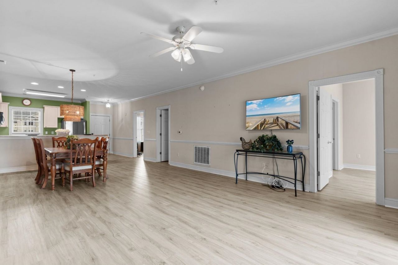 4895 Luster Leaf Circle  Photo 13