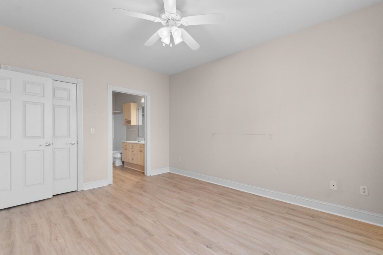 4895 Luster Leaf Circle  Photo 16