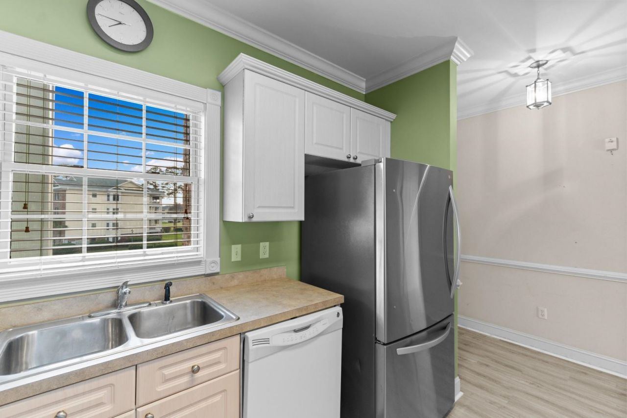 4895 Luster Leaf Circle  Photo 8