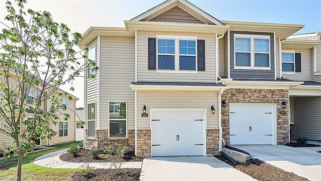 1568 Amberview Lane, Kernersville, NC 27284 Main Photo