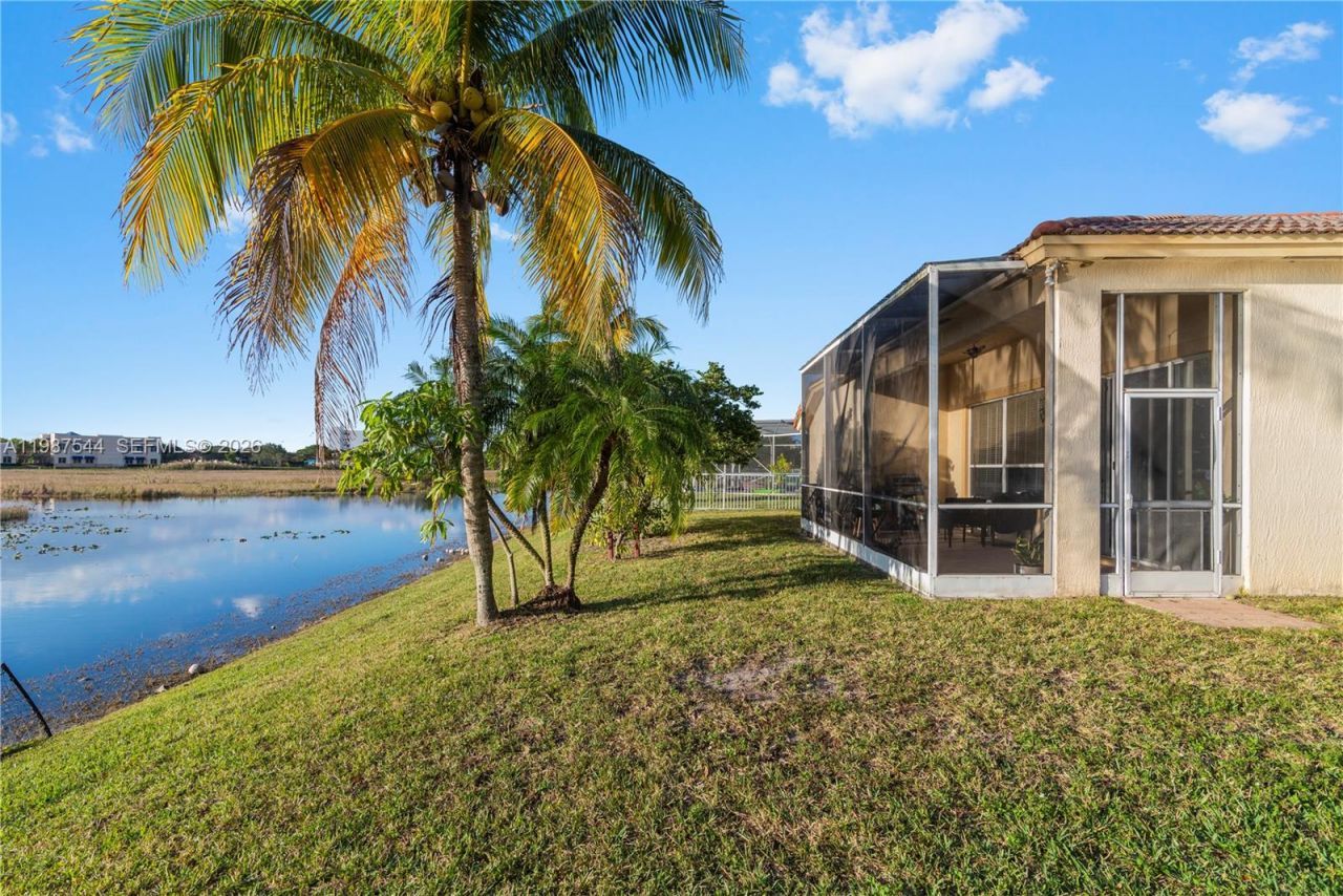 1886 NW 145th Ter , Pembroke Pines, FL 33028 Photo