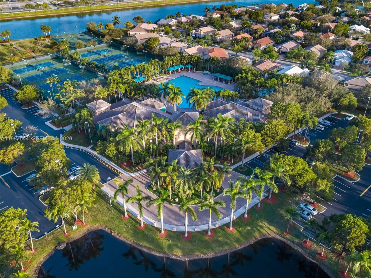 1886 NW 145th Ter , Pembroke Pines, FL 33028 Photo