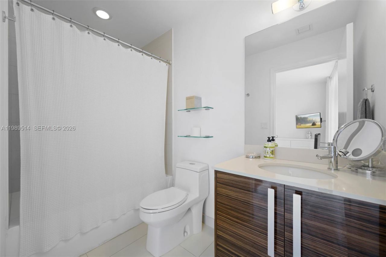 2020 N Bayshore Dr , Unit 803, Miami, FL 33137 Photo