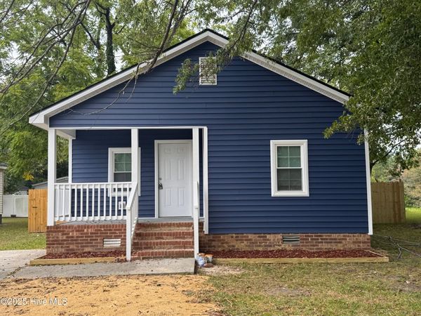 102 Howell Street , Greenville, NC 27834