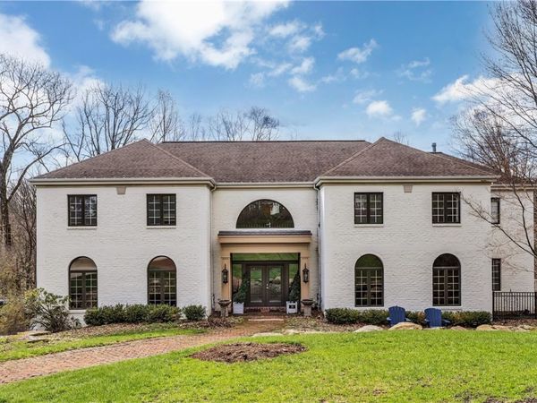 76 Fair Oaks Dr, Pittsburgh, PA 15238