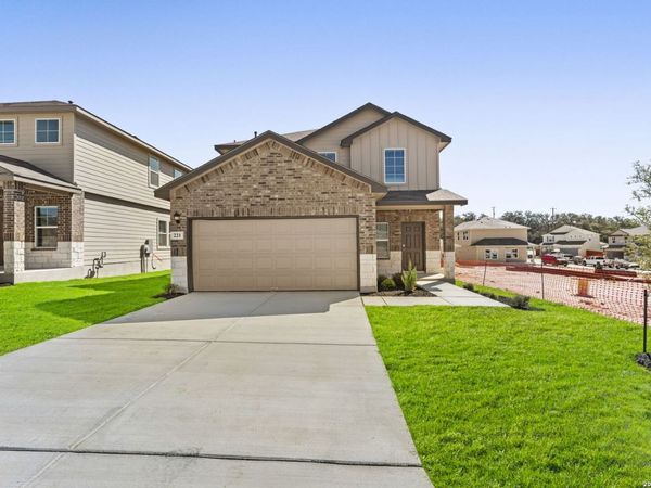 221 Scott Square, San Antonio, TX 78245