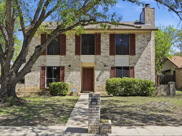 2703 Red Tree, San Antonio, TX 78248