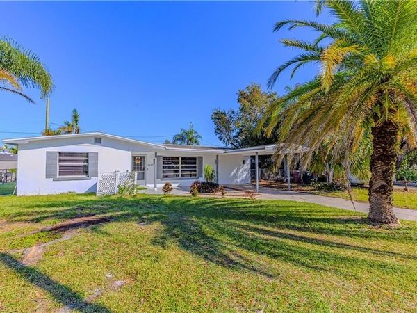 1637 Winkler AVE , FORT MYERS, FL 33901