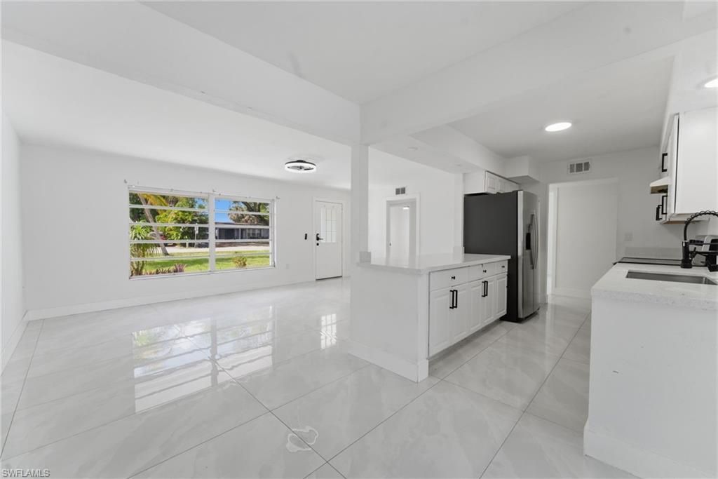 1637 Winkler Ave , Fort Myers, FL 33901 Photo