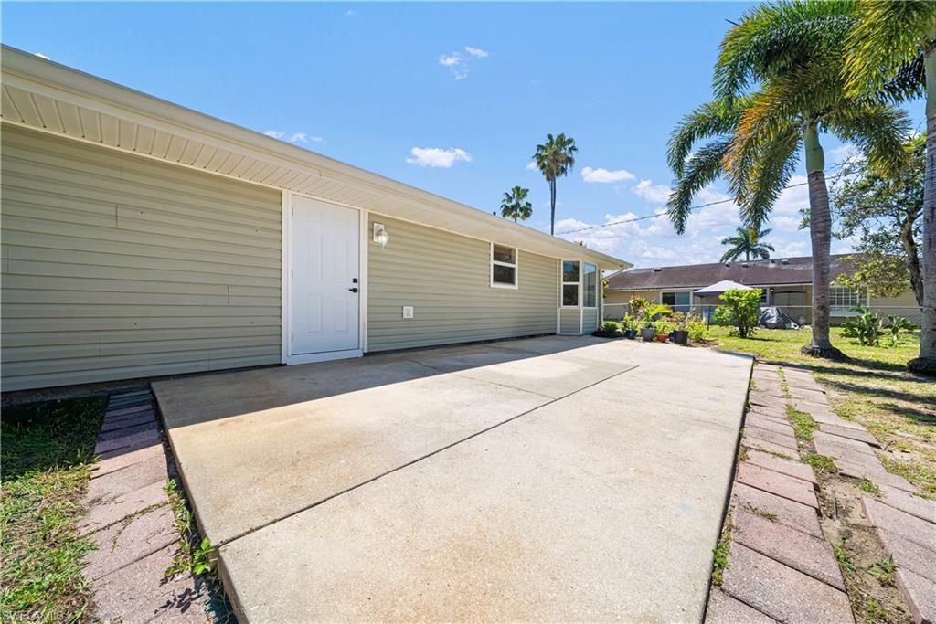 2335 50th Ter Sw, Naples, FL 34116 Photo