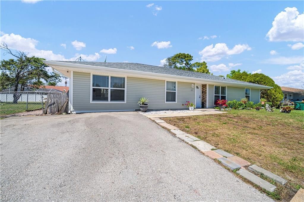 2335 50th Ter Sw, Naples, FL 34116 Photo
