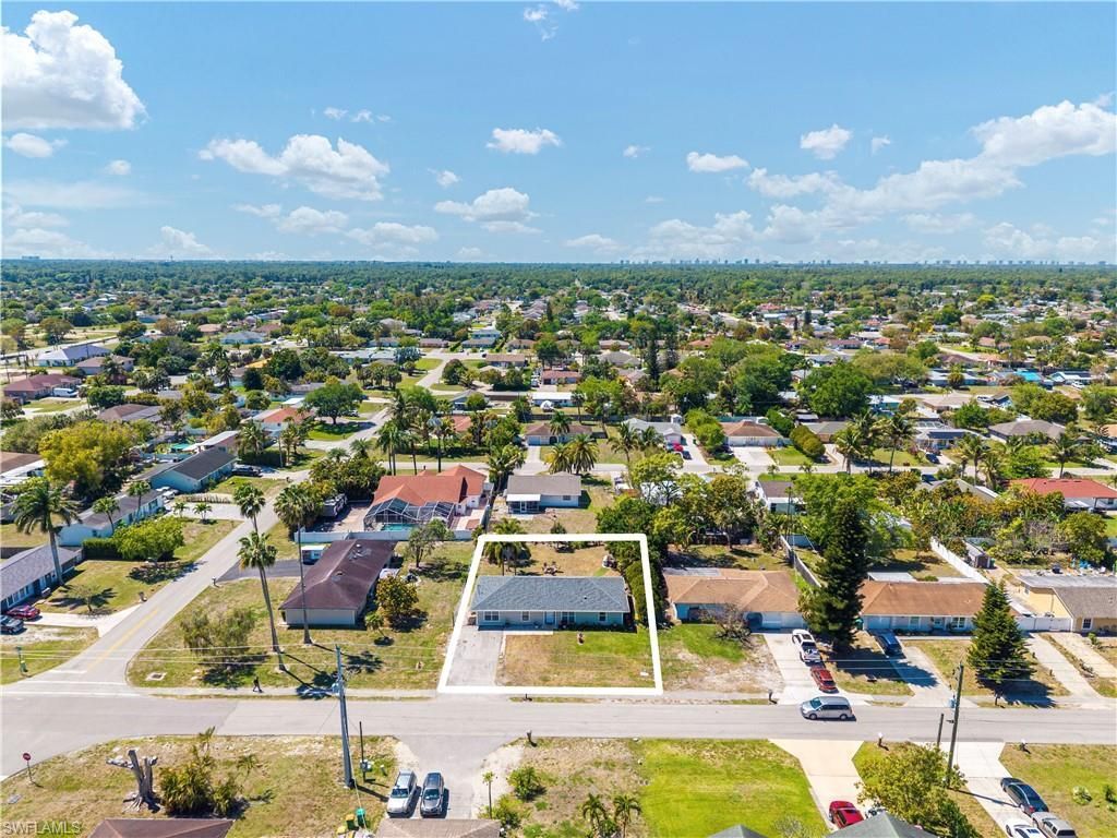 2335 50th Ter Sw, Naples, FL 34116 Photo