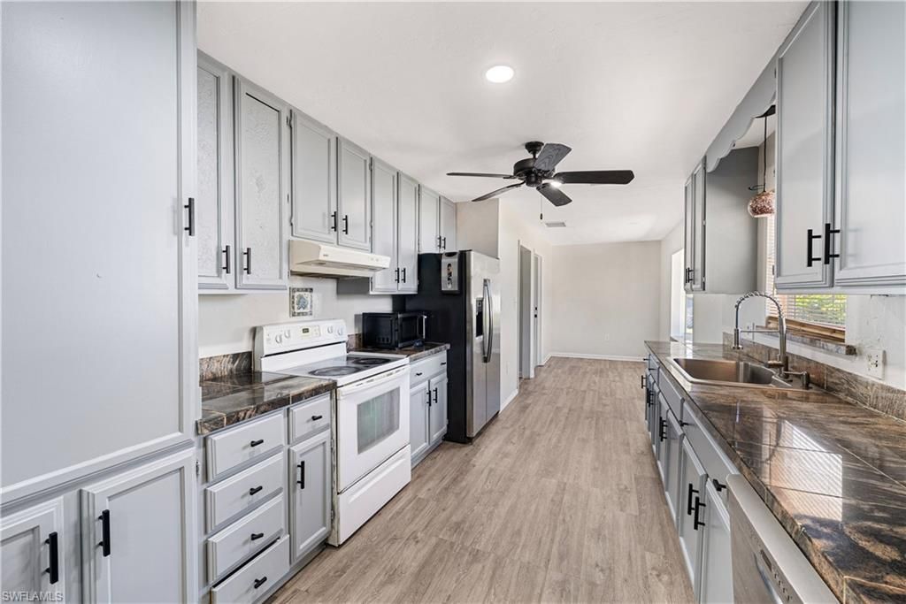 2335 50th Ter Sw, Naples, FL 34116 Photo