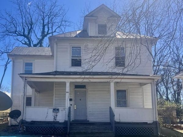 2414 Delaware AVE NW, Roanoke, VA 24017