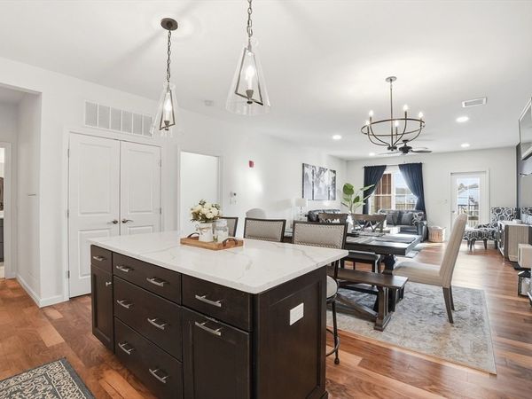 15 Revolution Way, Unit 2205, Canton, MA 02021