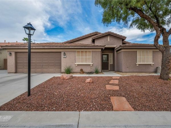 8212 Dusty Valley Court , Las Vegas, NV 89131