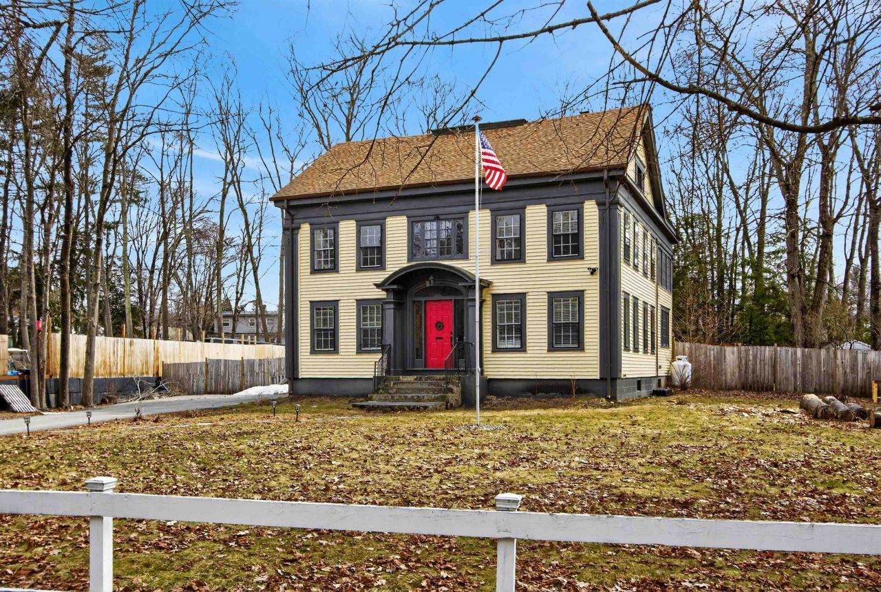 5 Sonata Court, Rochester, NH 03867 Main Photo