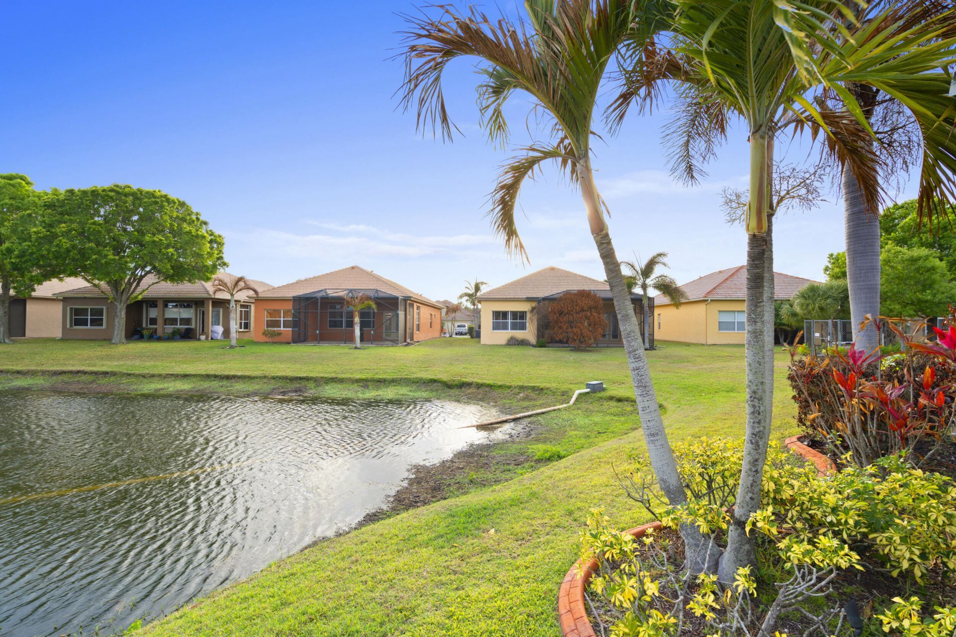 324 NW Somerset Circle, Port Saint Lucie, FL 34983 Photo