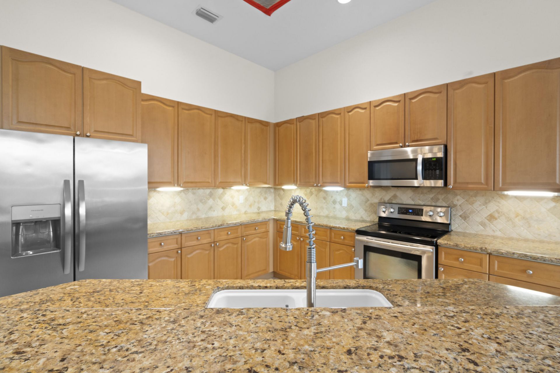 324 NW Somerset Circle, Port Saint Lucie, FL 34983 Photo