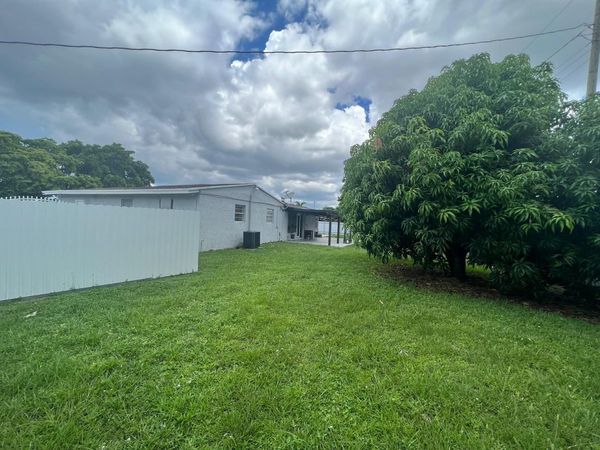 17131 NW 44th Avenue, Miami Gardens, FL 33055