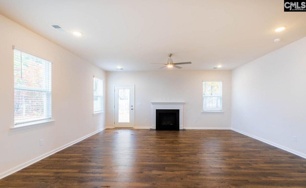 551 Blue Jay Way  Photo 9