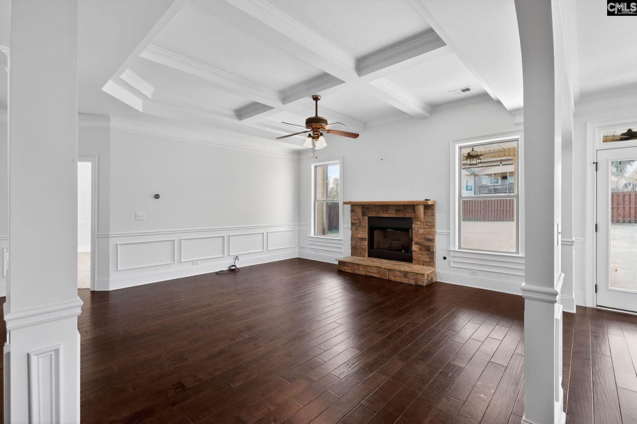 143 White Oleander Drive  Photo 6