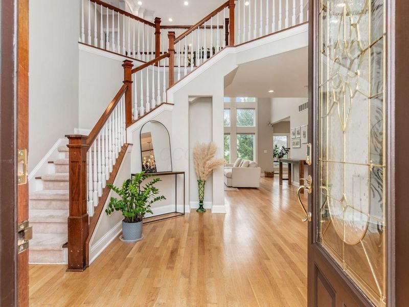 8236 Campden Lakes Boulevard, Dublin, OH 43016 Photo 2