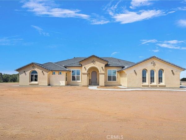 12752 Farmington Street, Oak Hills, CA 92344