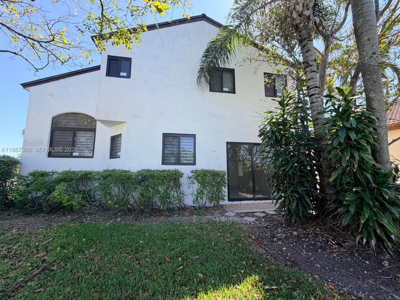 1600 SW 157th Ave , Pembroke Pines, FL 33027 Photo